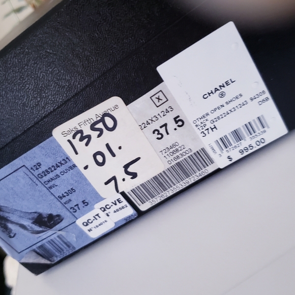 CHANEL NIB Black Leather CC Logo Silver Chain Peep Toe Cork Heel Pumps 37.5 - Picture 10 of 11